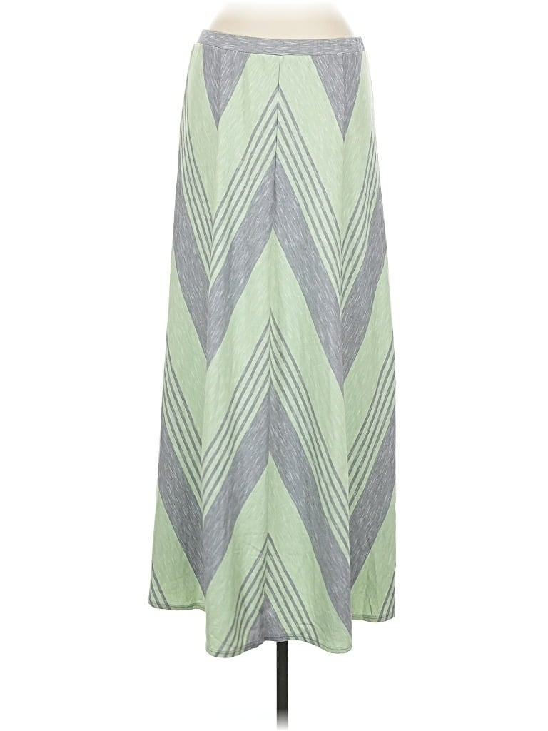 Pre-owned Max Studio Casual Skirt In Green