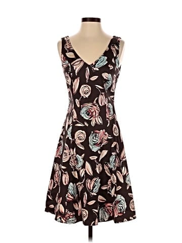 Lily Casual Dress (view 1)