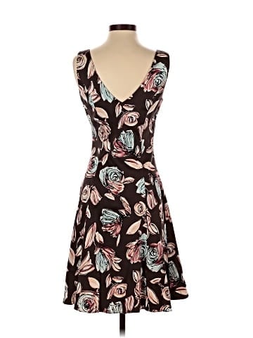 Lily Casual Dress (view 2)
