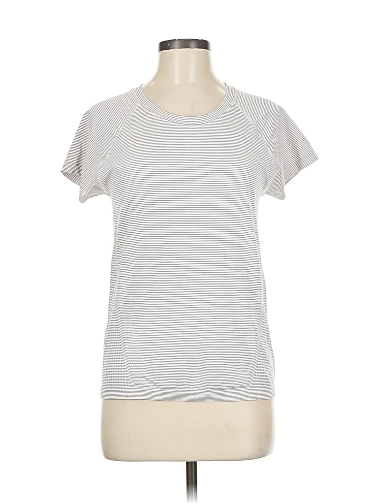 Pre-owned Athleta Short Sleeve T-shirt In Purple