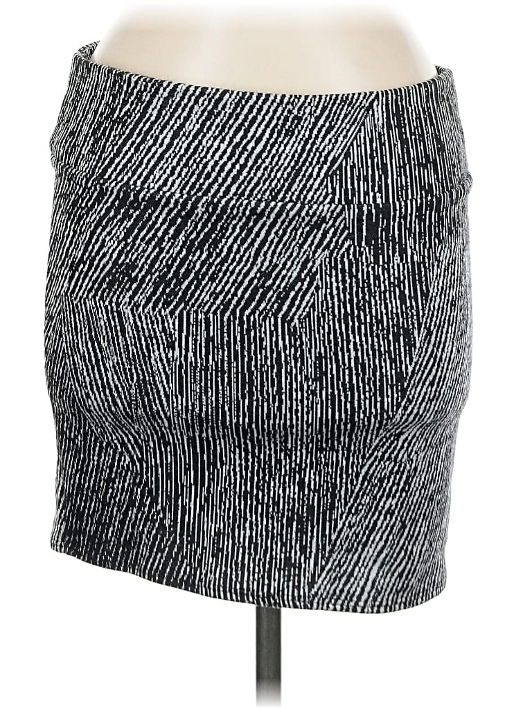 Pre-owned Aqua Casual Skirt In Black