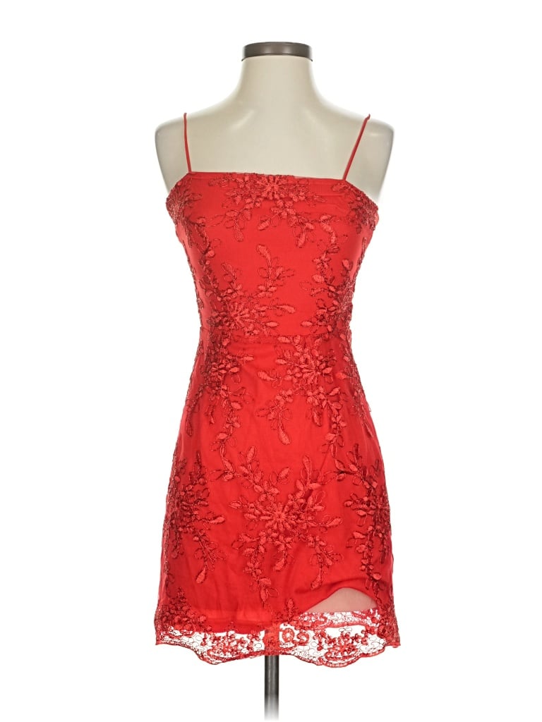 Pre-owned Lucy In The Sky Cocktail Dress In Red
