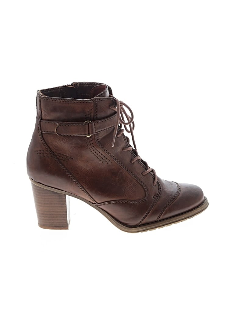 Pre-owned Naturalizer Ankle Boots In Brown