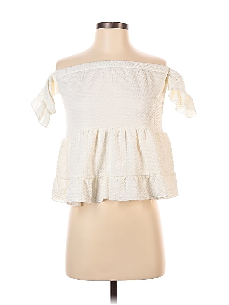 URBAN OUTFITTERS Pre-owned Sleeveless Blouse In White