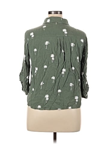 Market and Spruce 3/4 Sleeve Button-Down Shirt (view 2)