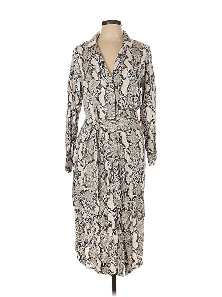 Pre-owned H&m Casual Dress In White