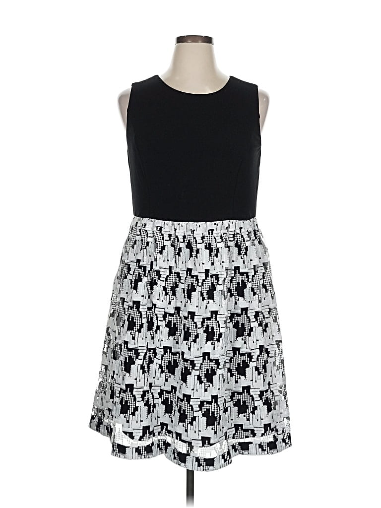 Pre-owned Tommy Hilfiger Casual Dress In Black