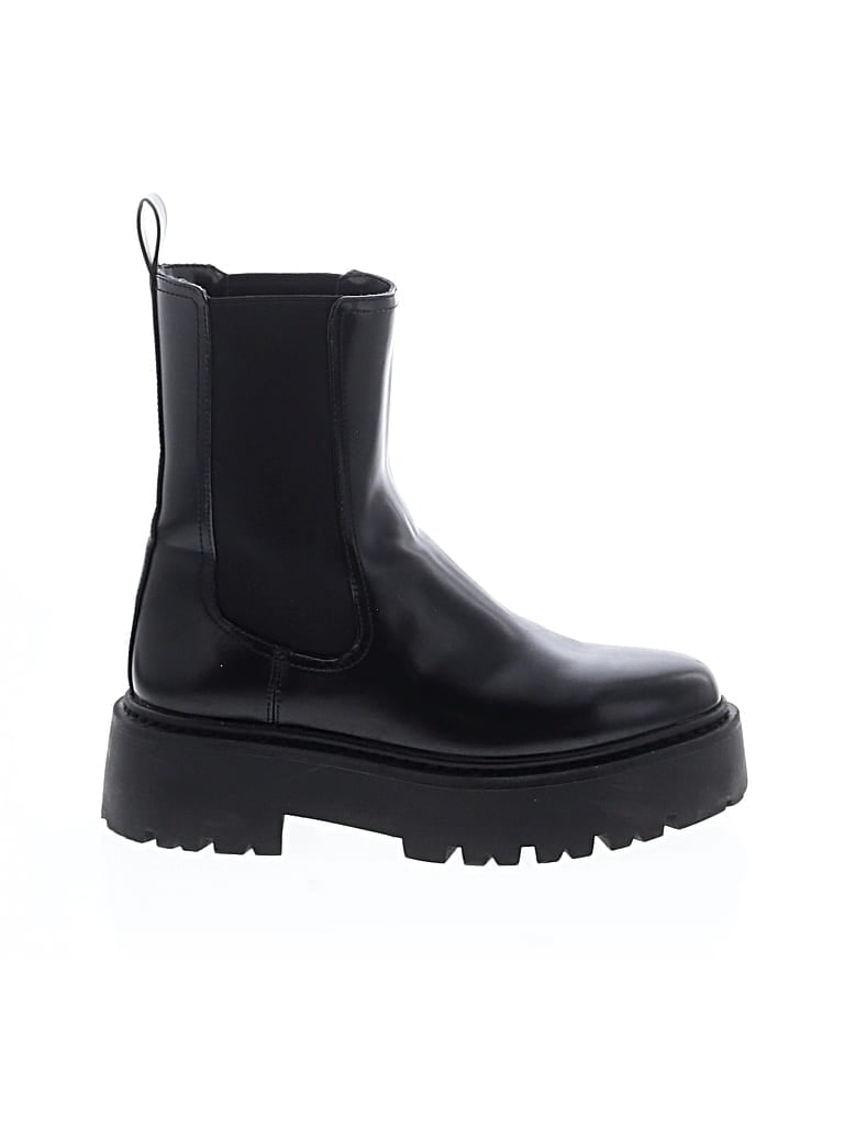 Pre-owned H&m Boots In Black