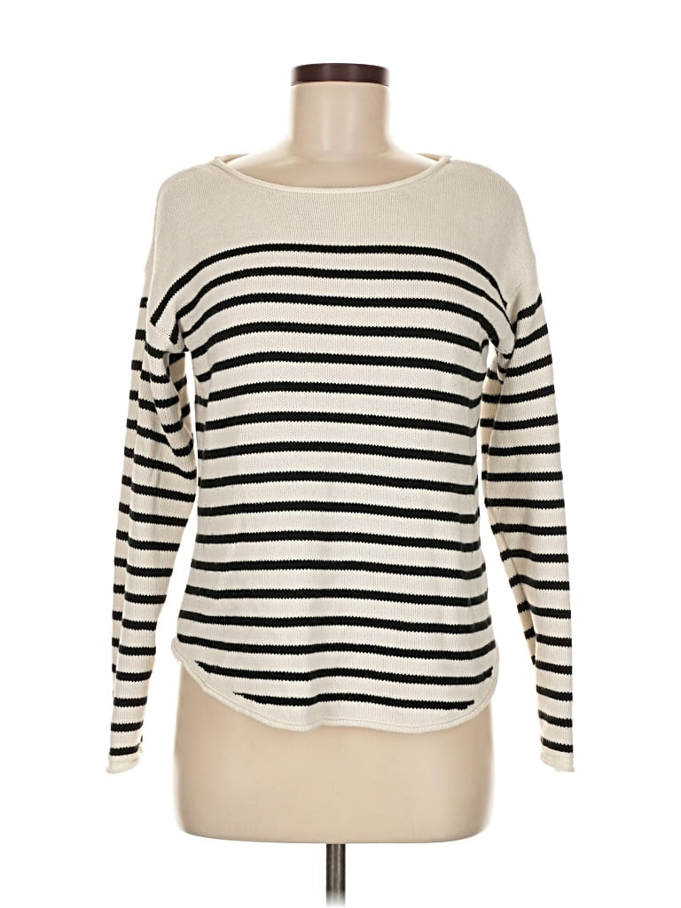 Pre-owned Old Navy Pullover Sweater In White