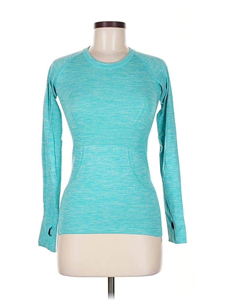 Pre-owned Lululemon Athletica Long Sleeve T-shirt In Blue