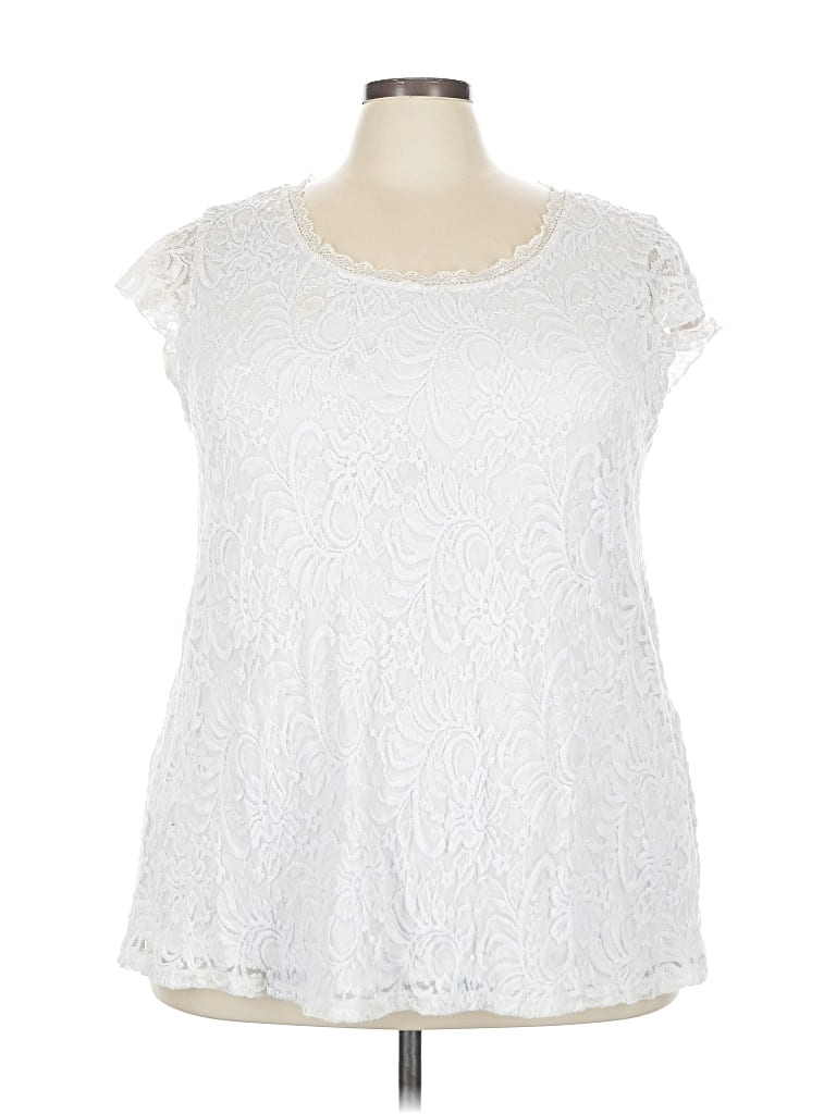 Pre-owned Torrid Sleeveless Blouse In White