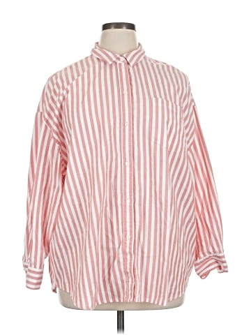 Old Navy Long Sleeve Button-Down Shirt (view 1)