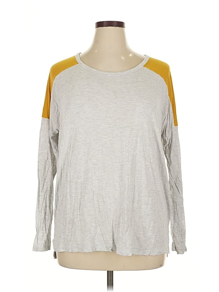 Pre-owned Old Navy Long Sleeve T-shirt In Gray