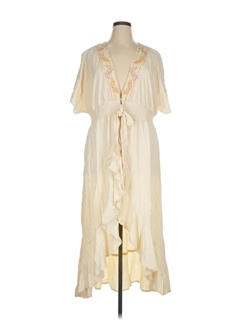 Pre-owned America & Beyond Casual Dress In White