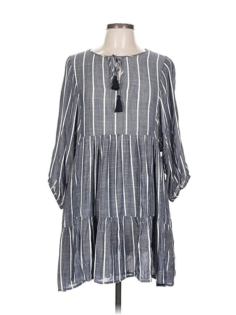 Pre-owned Aakaa Casual Dress In Gray