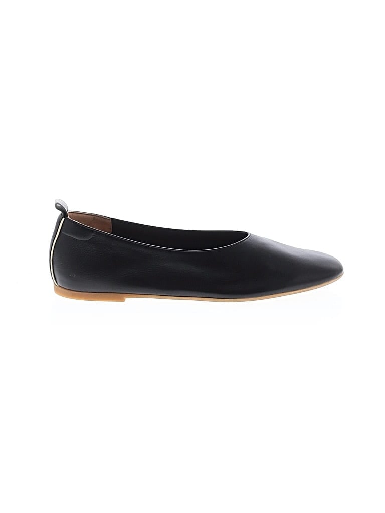 Pre-owned Everlane Flats In Black