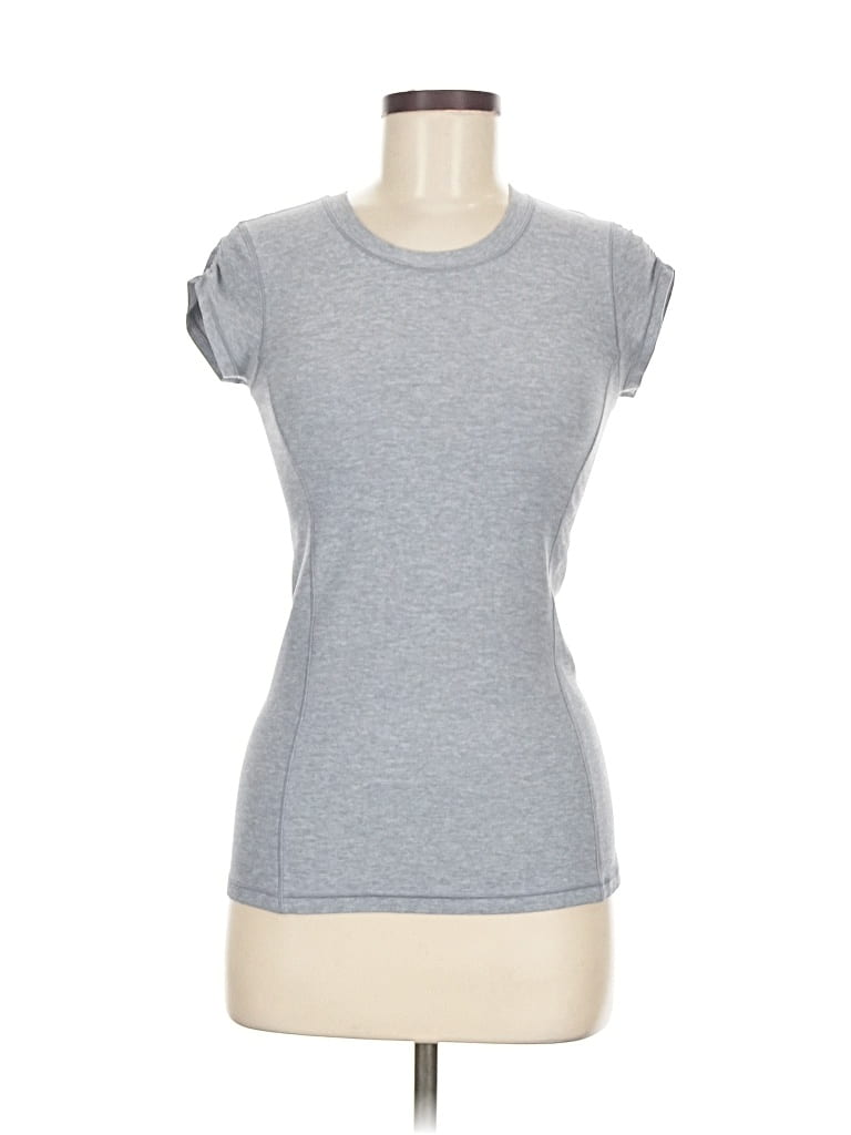 Pre-owned Lululemon Athletica Sleeveless T-shirt In Blue