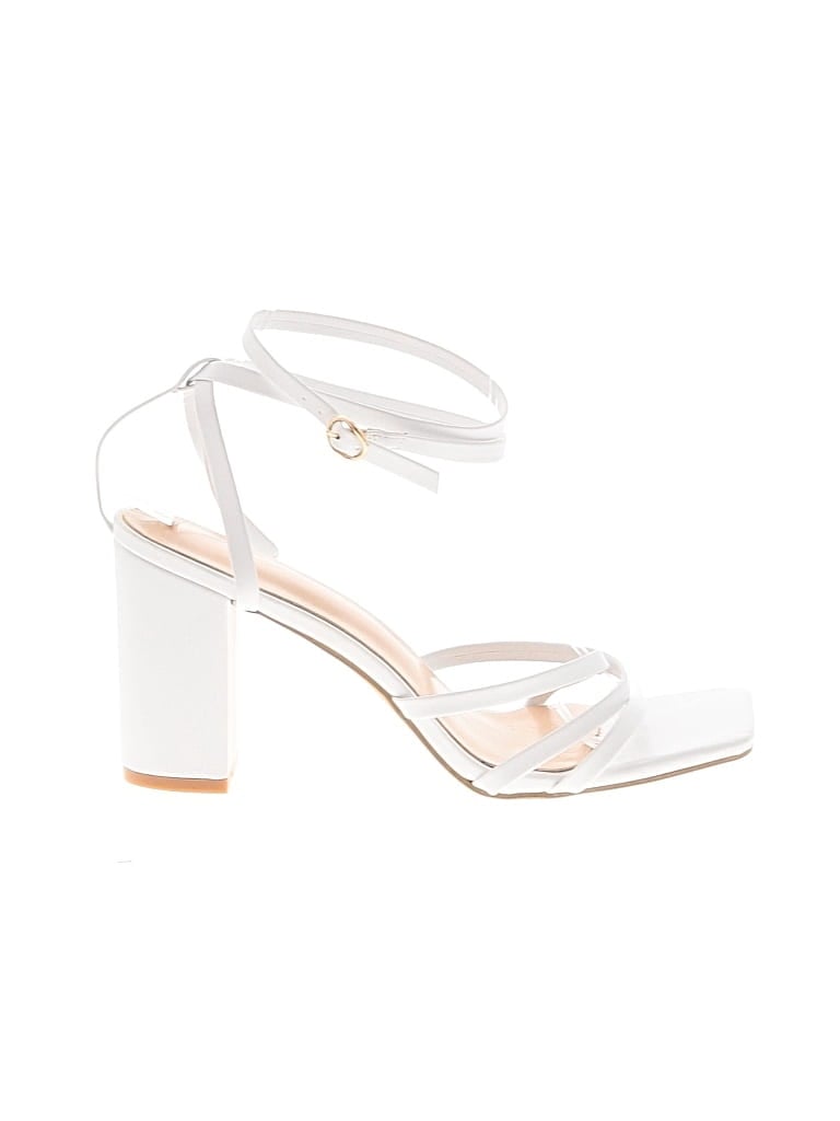 UNBRANDED Pre-owned Sandals In White