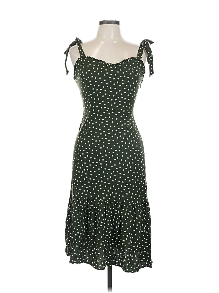 Pre-owned Isalis Casual Dress In Green