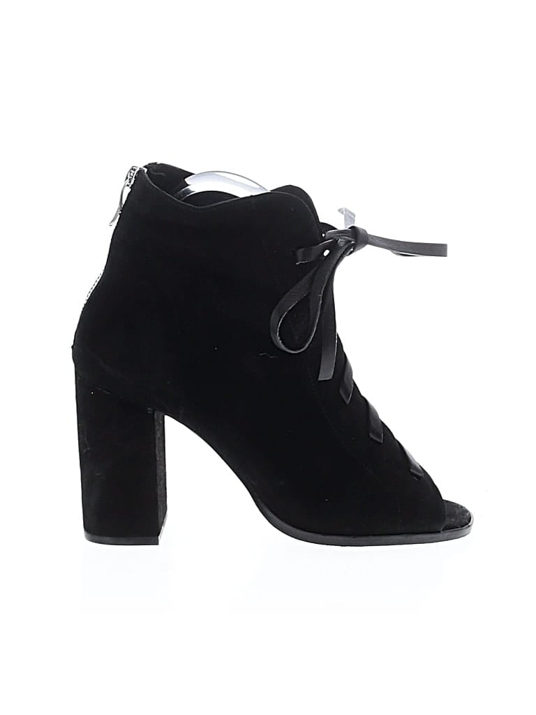 Pre-owned Kristin Cavallari For Chinese Laundry Ankle Boots In Black