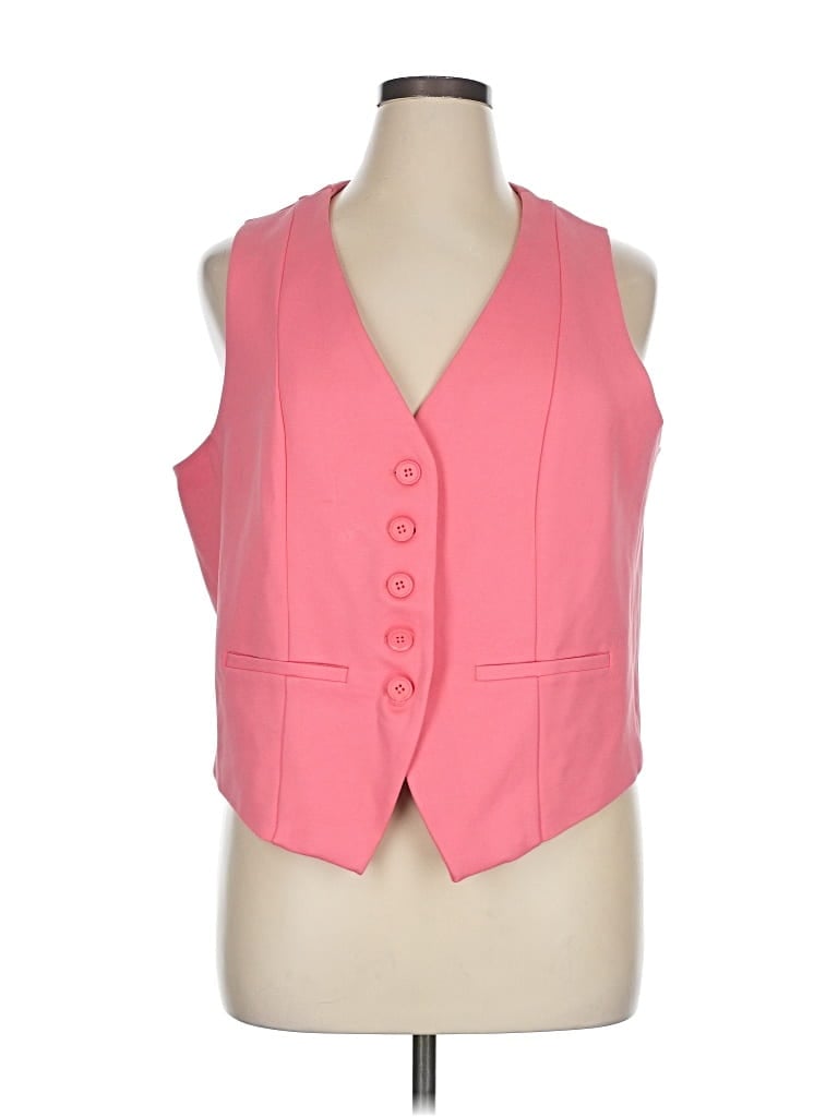 Click to view more detailed imagery on our partner's website Pre-owned Studio By Torrid Vest In Pink