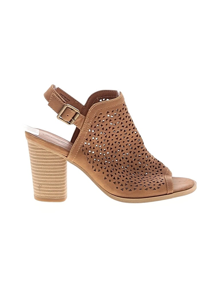 Pre-owned Universal Thread Sandals In Brown