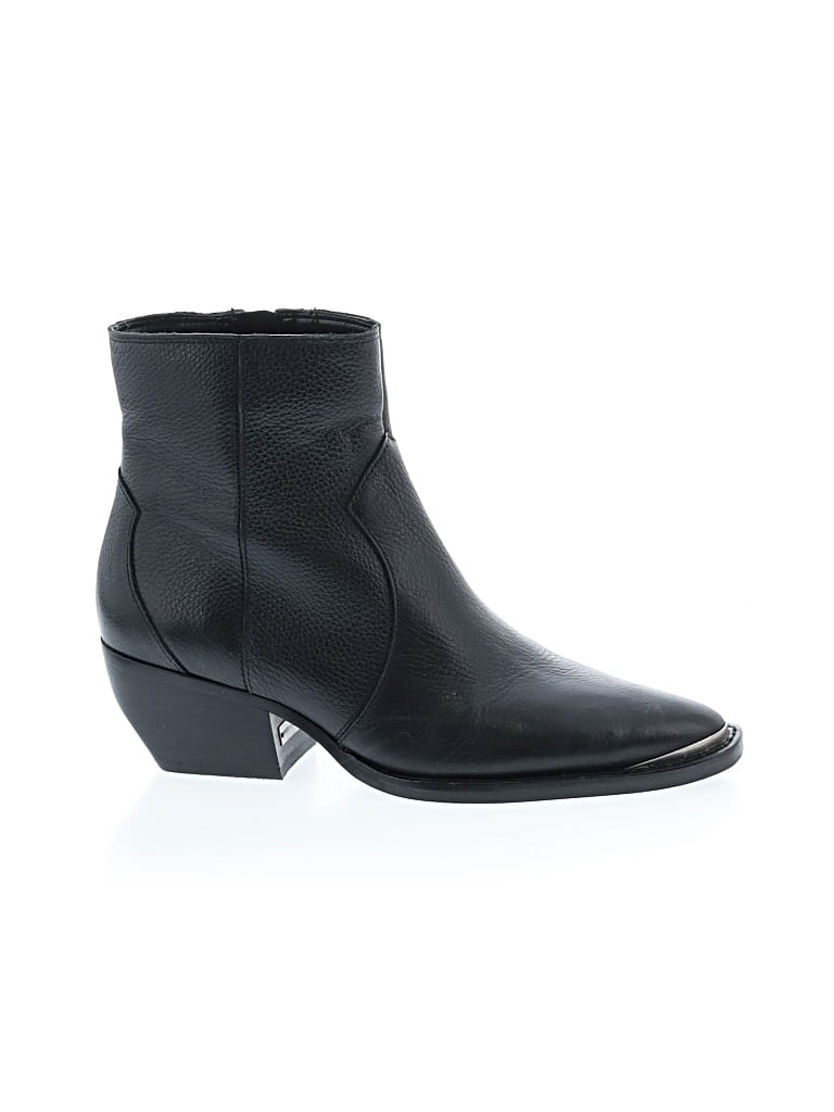 Pre-owned Vince Camuto Ankle Boots In Black