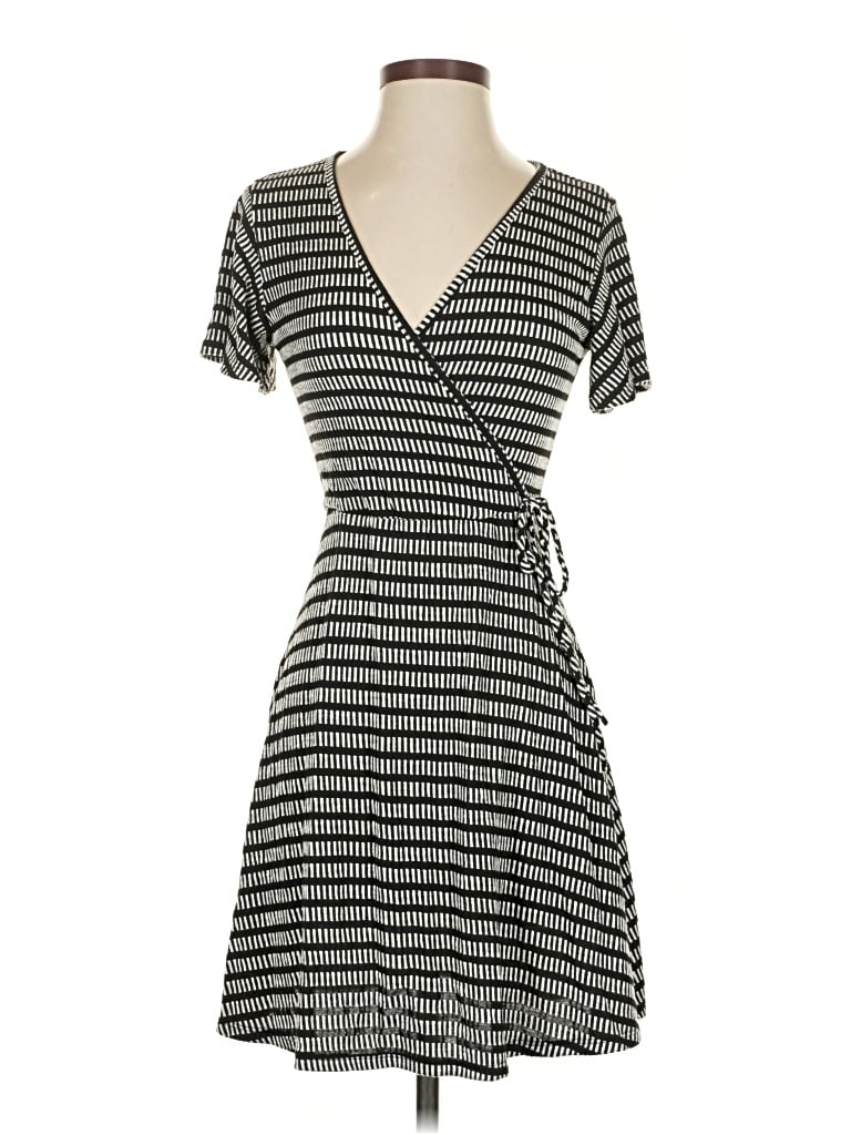 CAUTION TO THE WIND Pre-owned Casual Dress In Gray