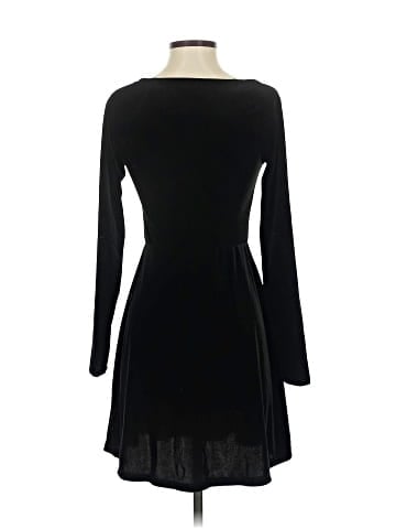 Old Navy Cocktail Dress (view 2)