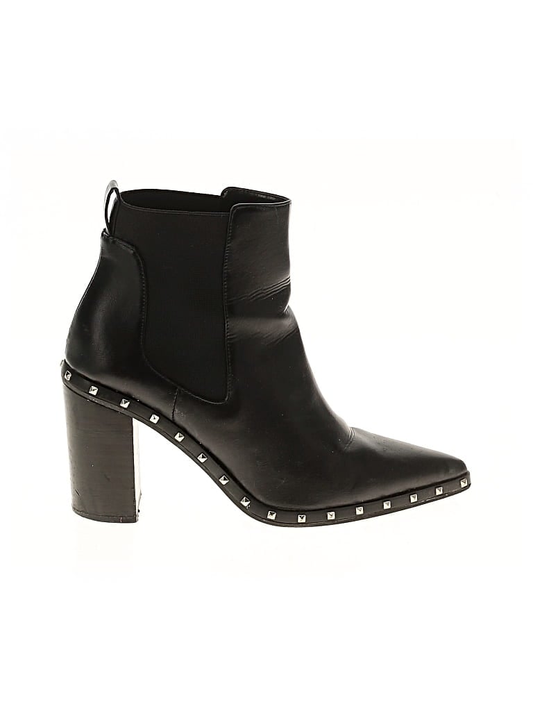 Pre-owned Charles By Charles David Ankle Boots In Black