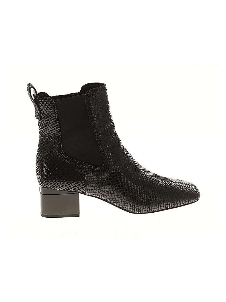 Pre-owned Franco Sarto Ankle Boots In Black
