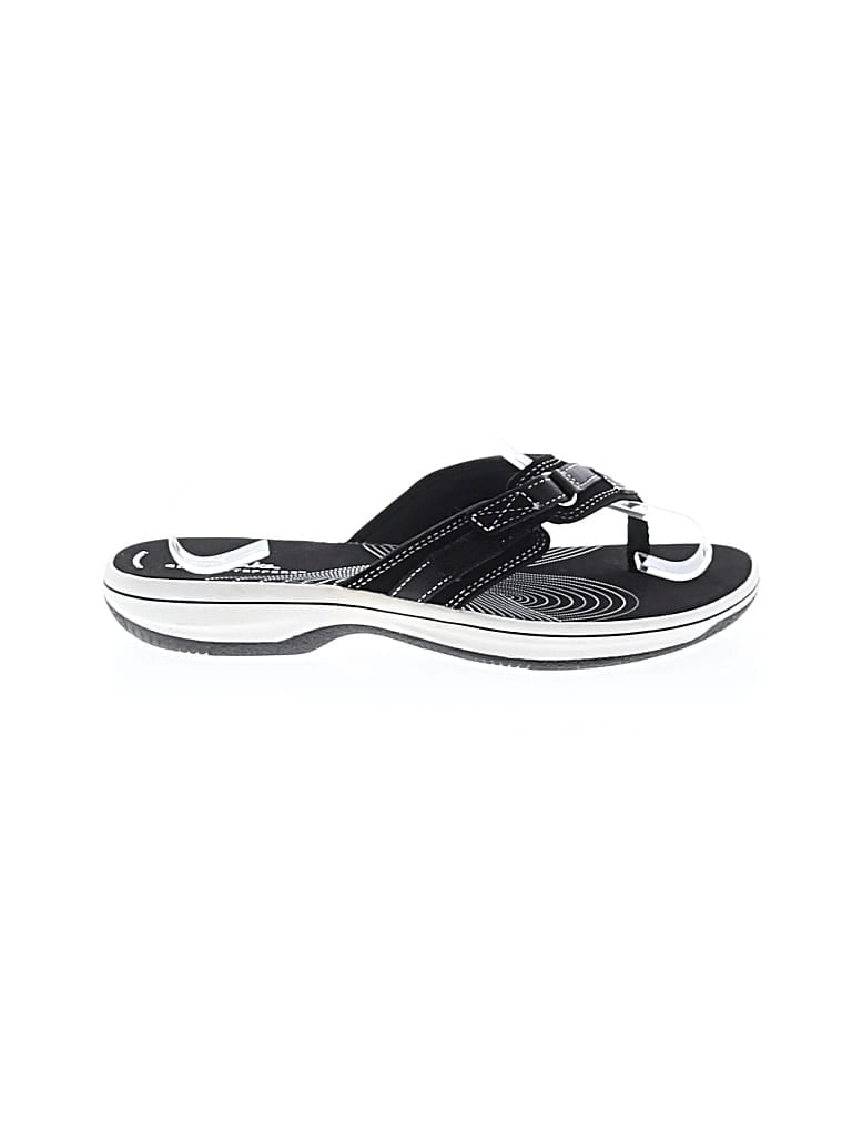 Pre-owned Clarks Sandals In Black