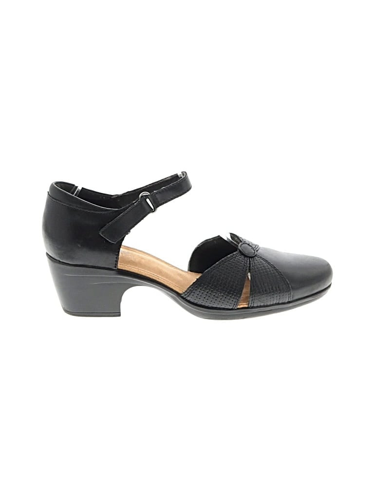 Pre-owned Clarks Heels In Black