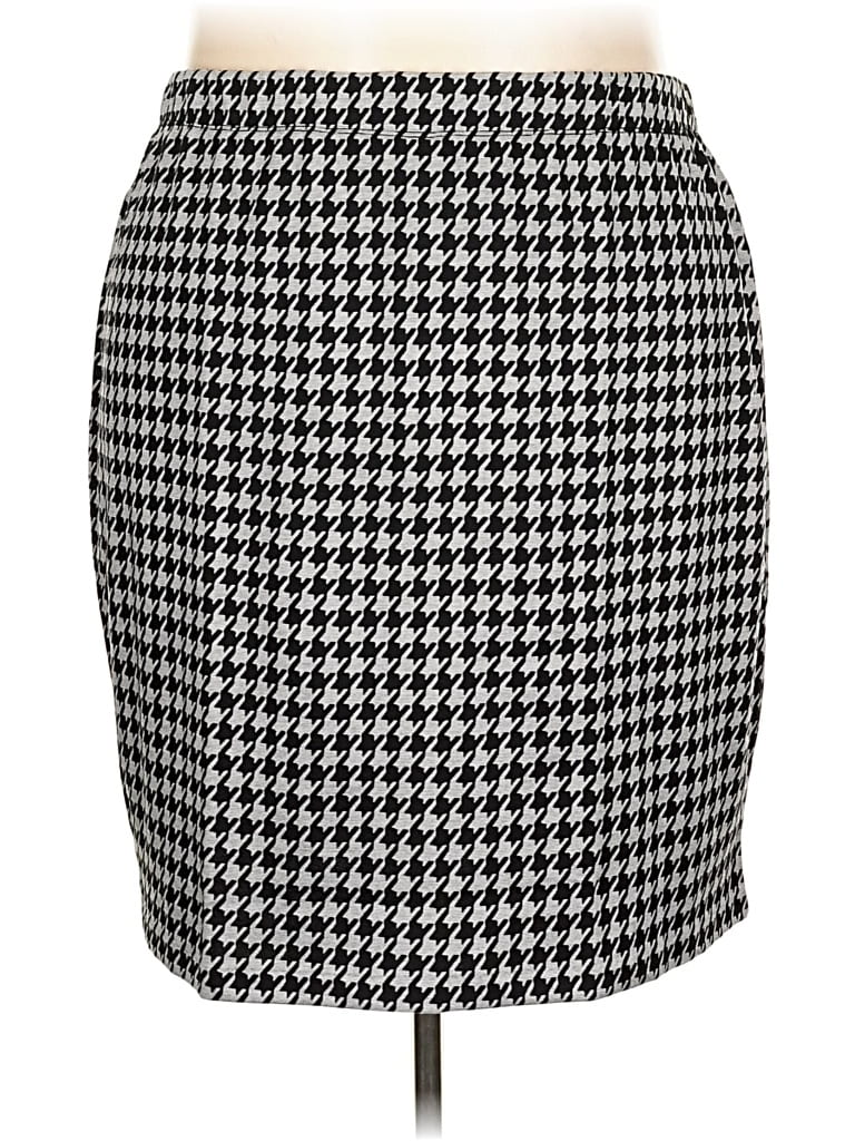 Pre-owned Susan Graver Casual Skirt In Black