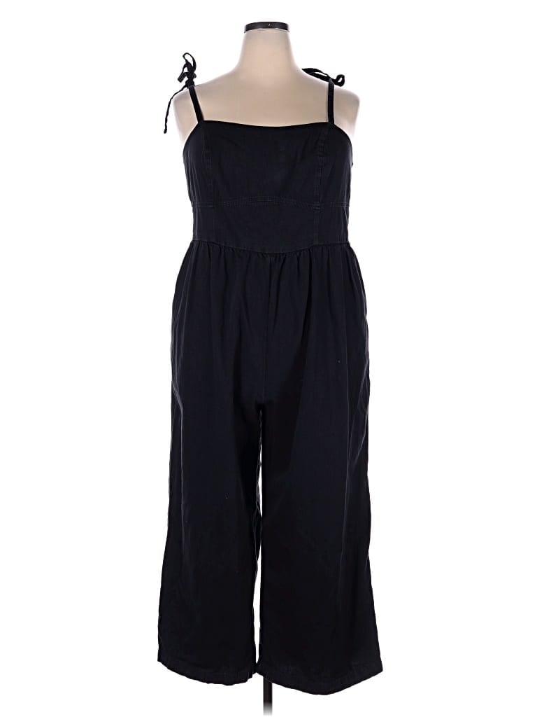 Pre-owned Old Navy Jumpsuit In Black