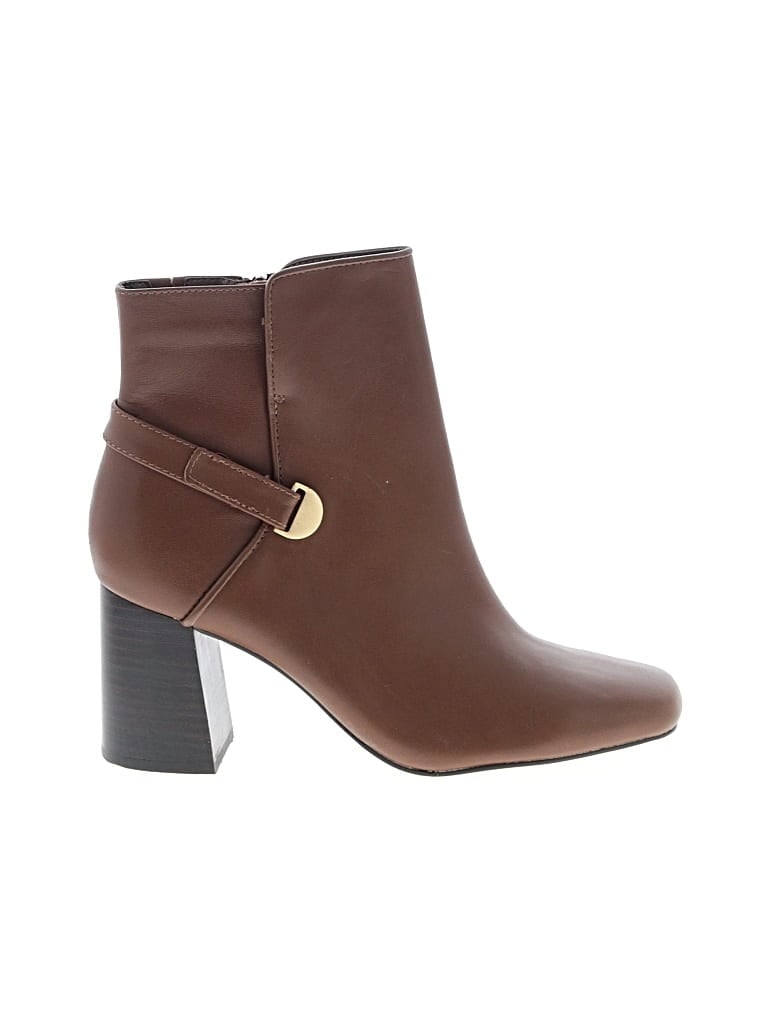 Pre-owned Bella Vita Ankle Boots In Brown