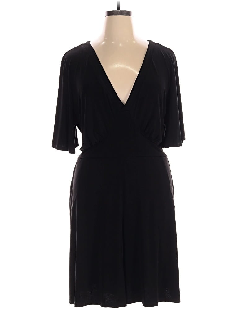 Pre-owned Torrid Romper In Black