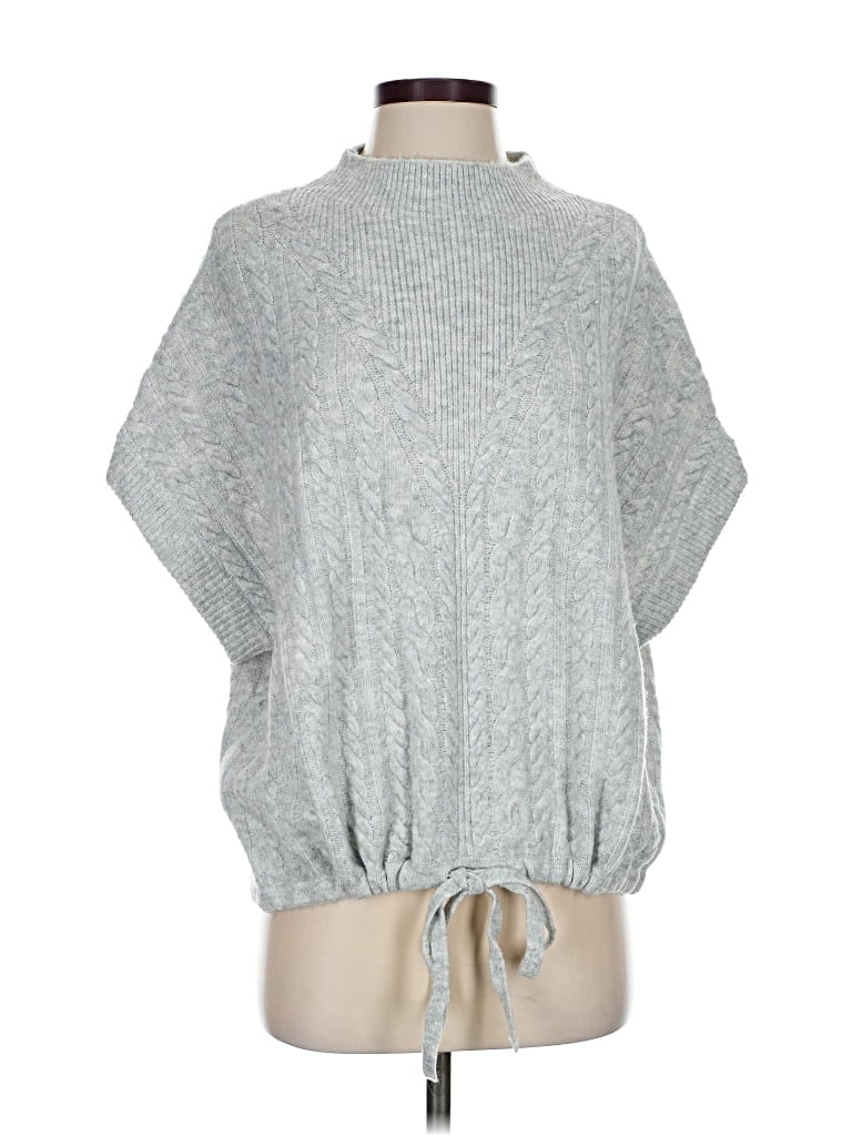 Pre-owned Express Poncho In Gray