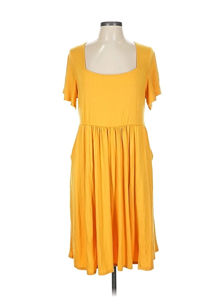Pre-owned Torrid Casual Dress In Yellow