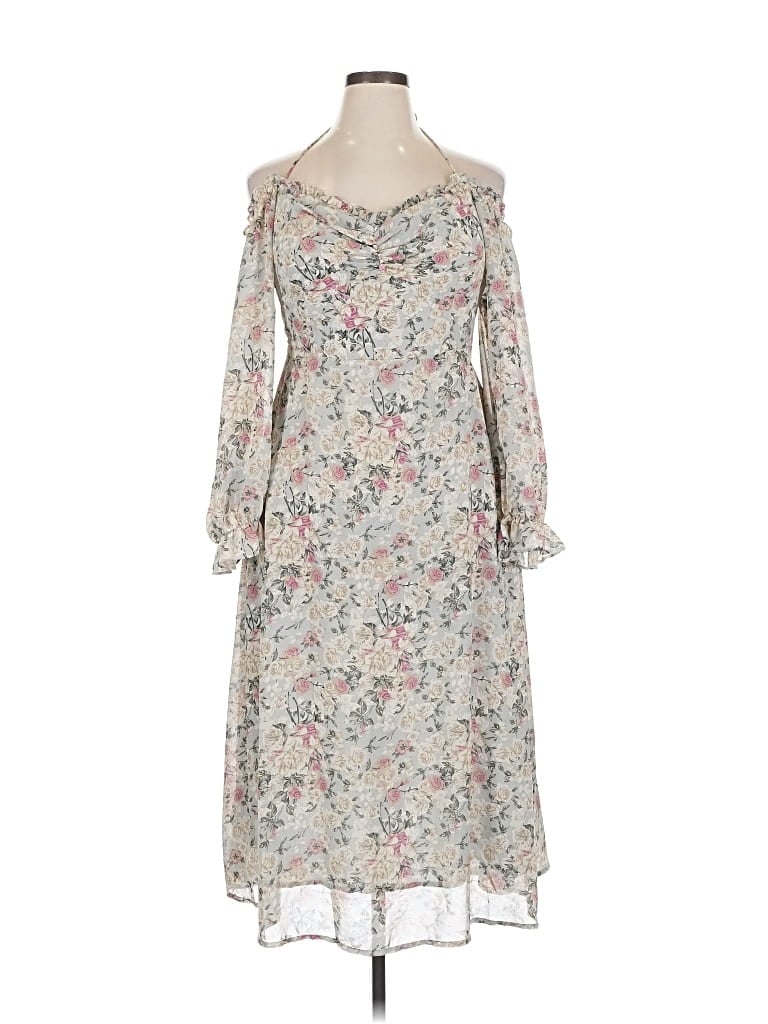 Pre-owned Astr Casual Dress In Gray