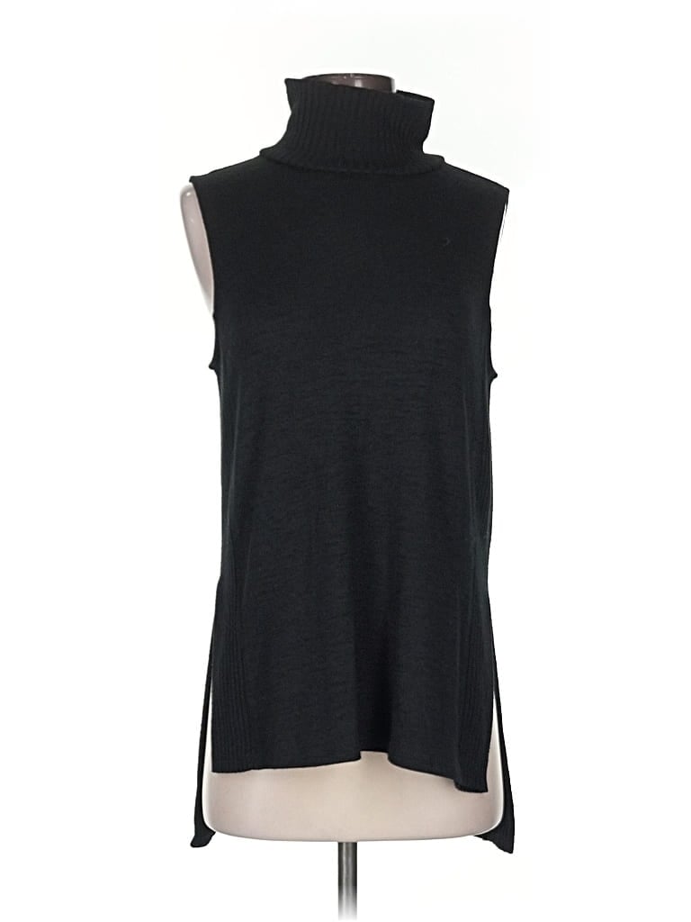 Pre-owned Banana Republic Sweater Vest In Black