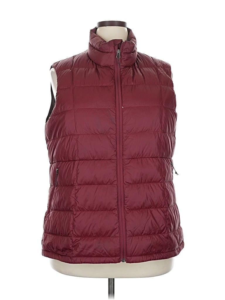 Pre-owned Rei Co Op Vest In Burgundy