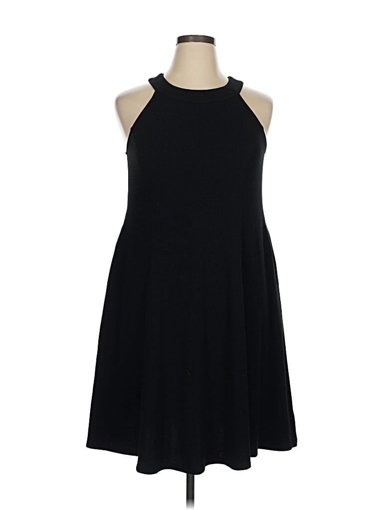 Pre-owned Torrid Casual Dress In Black