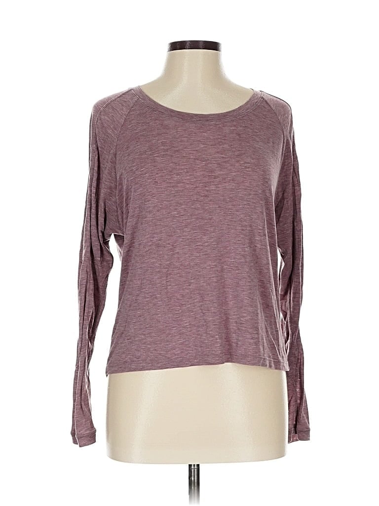 Pre-owned Lululemon Athletica 3/4 Sleeve T-shirt In Burgundy