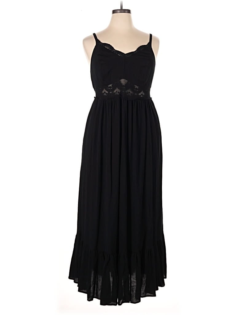 Pre-owned Torrid Casual Dress In Black