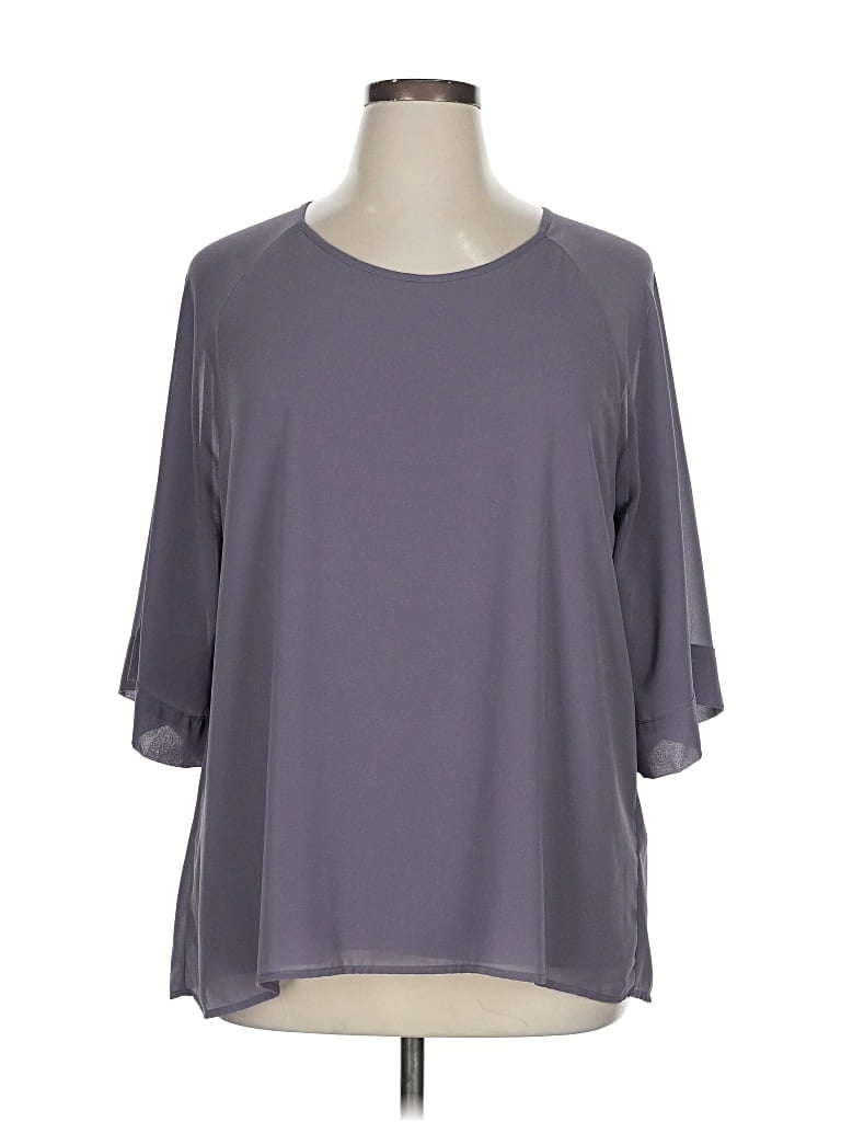 Click to view more detailed imagery on our partner's website Pre-owned Bobeau 3/4 Sleeve Blouse In Gray