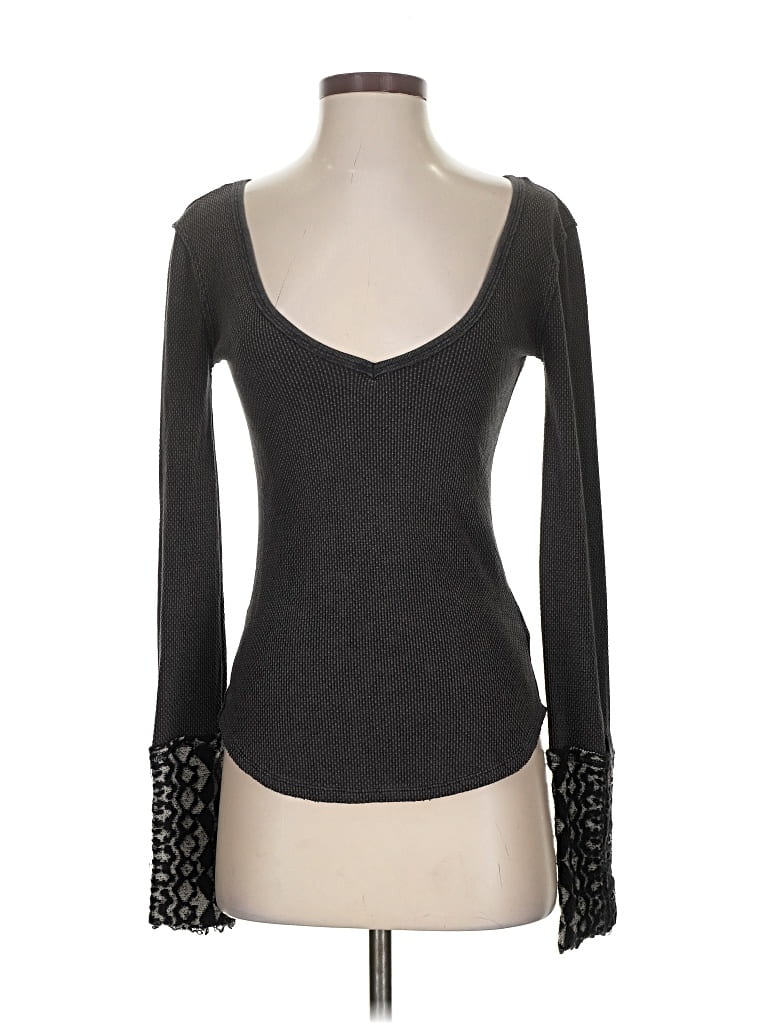 Pre-owned We The Free Long Sleeve T-shirt In Gray