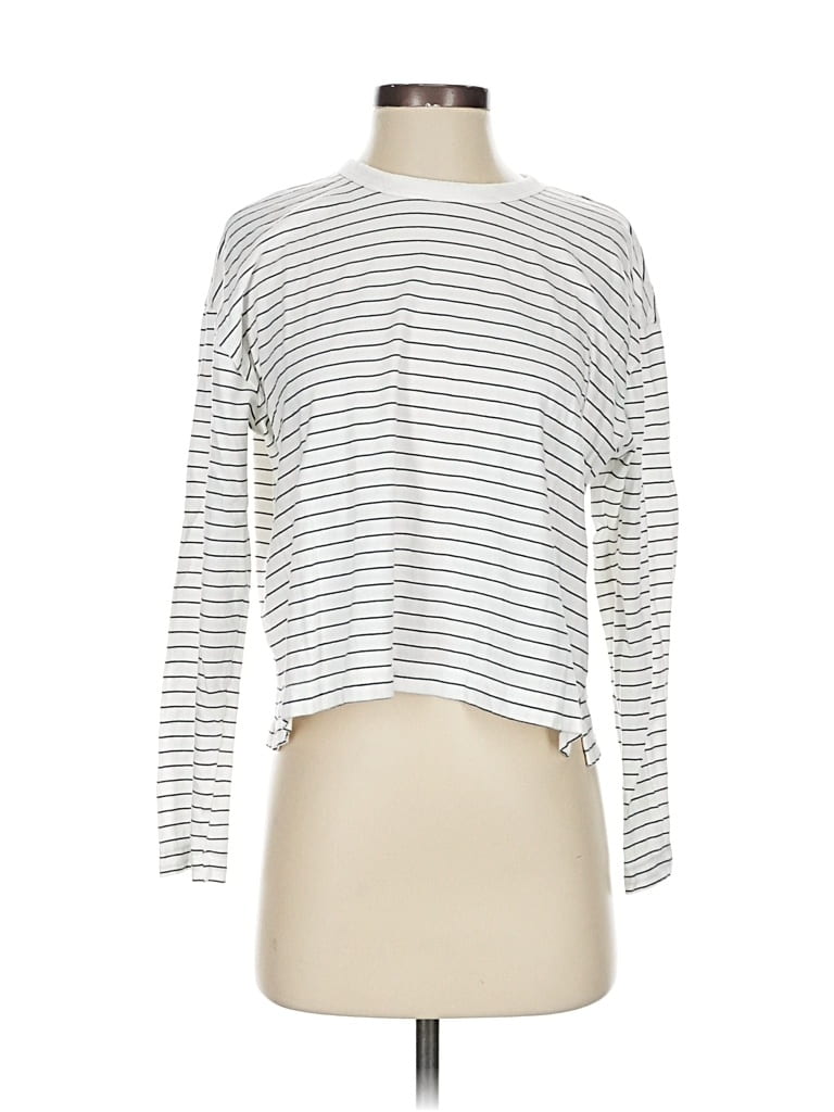 Pre-owned Gap Long Sleeve T-shirt In Silver