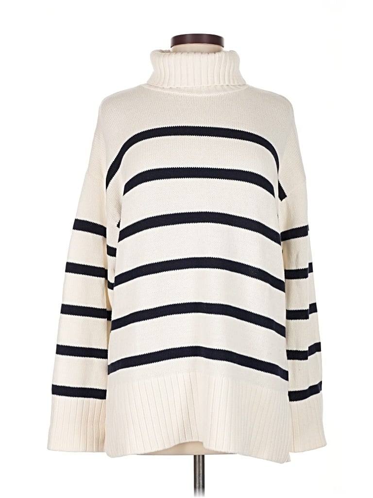 Pre-owned Old Navy Turtleneck Sweater In White