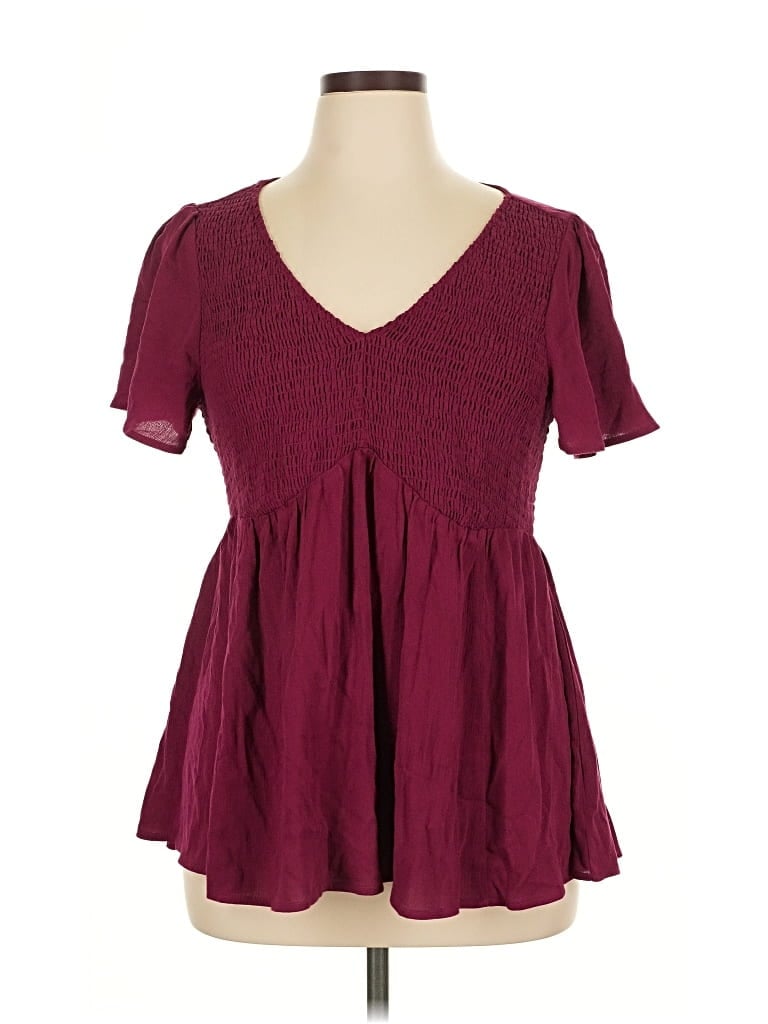 Pre-owned Torrid Short Sleeve Blouse In Burgundy